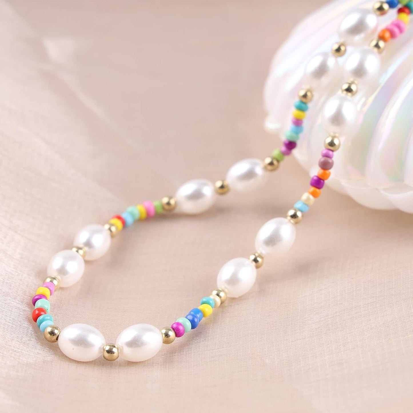 Boho Pearl Choker Necklace Vintage Blue Heishi Surfer Choker Imitation Pearl Necklace Chain Vinyl Seed Beads Necklace Summer Beach Bohemian Necklace Jewelry for Women and Girls