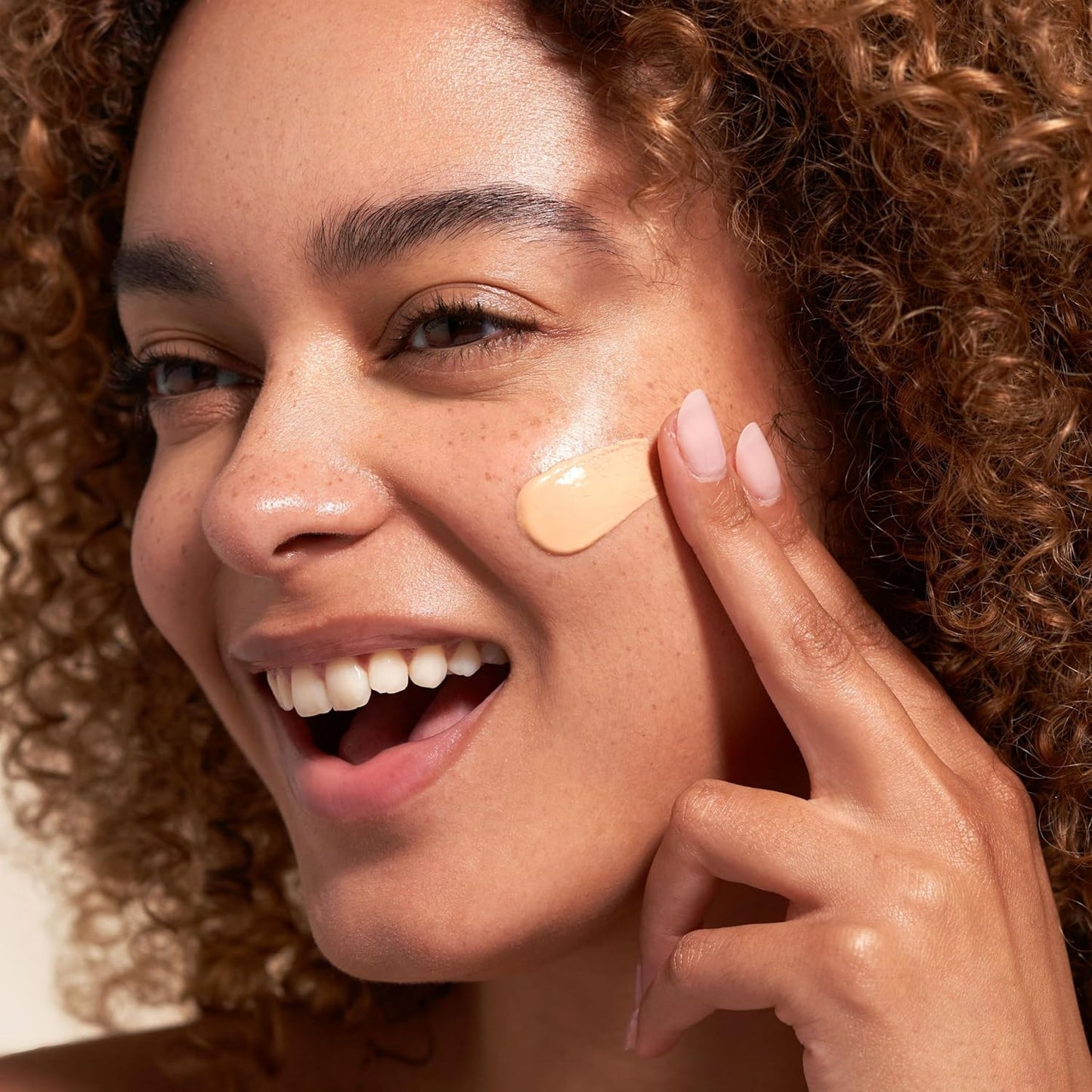 Barefaced Tinted Protection SPF 50+ – Broad-Spectrum Sunscreen with Zinc Oxide, Niacinamide & Hyaluronic Acid – Oil-Free UV Protection, Hydration & Anti-Aging with Universal Tint (60ml)